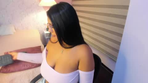 Tammara  online show from 05-24-26, 01:38