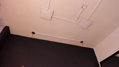   online show from 02-01-25, 07:05