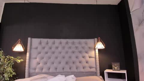   online show from 09-28-25, 03:45