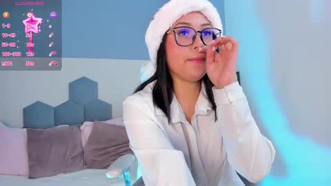 Snapshot of tammy_carterr chatting on 12-18-25, 01:17 Tammy online show from 12-18-25, 01:17