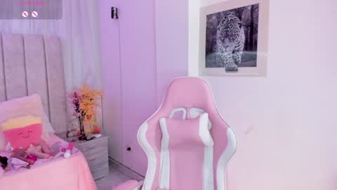 Snapshot of tammy_w chatting on 01-23-25, 12:14 Tammy online show from 01-23-25, 12:14