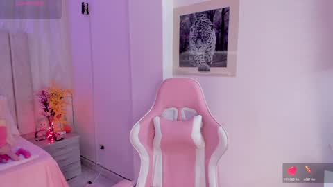 Snapshot of tammy_w chatting on 01-29-25, 07:22 Tammy online show from 01-29-25, 07:22