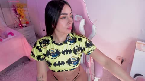 Snapshot of tammy_w chatting on 02-08-25, 08:21 Tammy online show from 02-08-25, 08:21