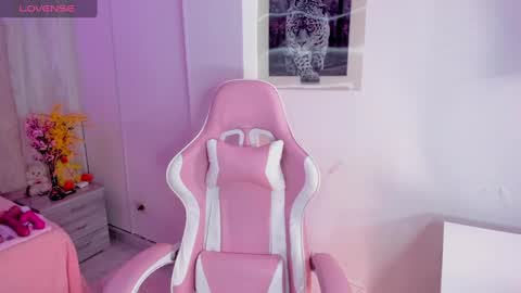 Snapshot of tammy_w chatting on 03-09-25, 07:48 Tammy online show from 03-09-25, 07:48