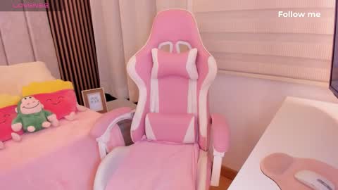 Snapshot of tammy_w chatting on 10-31-25, 06:31 Tammy online show from 10-31-25, 06:31