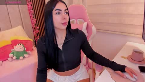 Snapshot of tammy_w chatting on 11-21-25, 04:38 Tammy online show from 11-21-25, 04:38