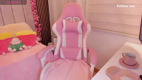 Snapshot of tammy_w chatting on 12-17-25, 06:58 Tammy online show from 12-17-25, 06:58