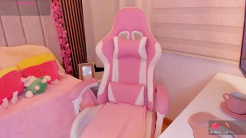 Snapshot of tammy_w chatting on 12-20-25, 06:26 Tammy online show from 12-20-25, 06:26