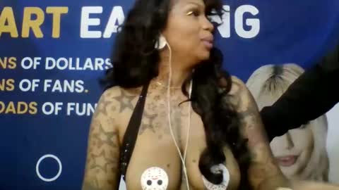 Snapshot of tammygold chatting on 10-25-25, 05:19 Tammygold online show from 10-25-25, 05:19