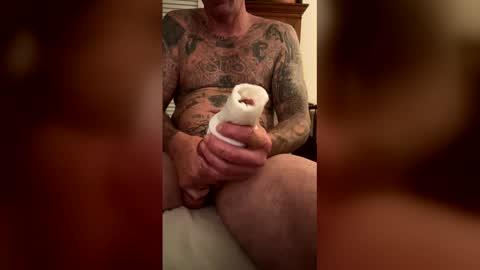 tampa0boner0donor online show from 02-12-26, 03:45