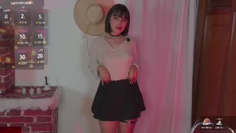 Snapshot of tamyeliot chatting on 12-14-25, 03:56 Tamy online show from 12-14-25, 03:56