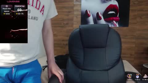 Snapshot of taner_king chatting on 11-12-25, 02:56 TANER online show from 11-12-25, 02:56