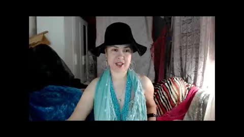 Snapshot of tanganiika chatting on 12-20-24, 10:00 Milena online show from 12-20-24, 10:00
