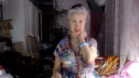 Snapshot of tanganiika chatting on 10-21-25, 04:19 Milena online show from 10-21-25, 04:19