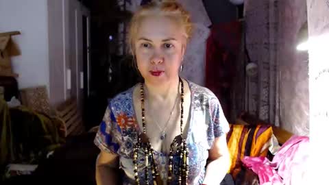 Snapshot of tanganiika chatting on 11-15-25, 10:01 Milena online show from 11-15-25, 10:01