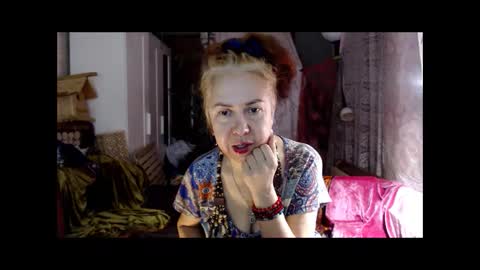 Snapshot of tanganiika chatting on 11-16-25, 12:55 Milena online show from 11-16-25, 12:55