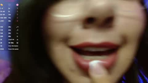 Tania Torrez online show from 01-26-25, 06:06