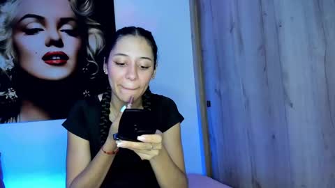 tania06 online show from 10-05-25, 01:20