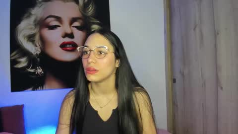 tania06 online show from 11-05-25, 01:55