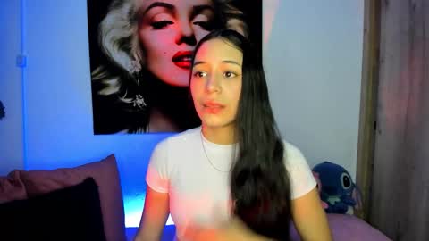 tania06 online show from 11-15-25, 01:18