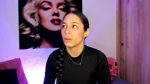 tania06 online show from 11-29-25, 01:58