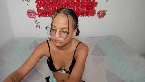 tania_hot0 online show from 12-16-25, 08:03