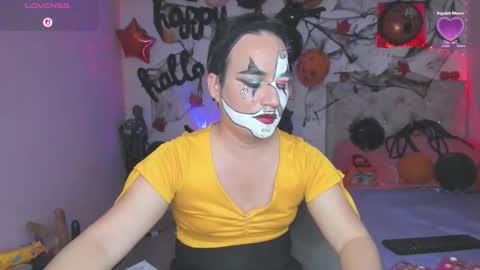 Tania lucia  online show from 10-28-25, 10:56