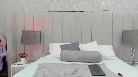 TaniaCarter online show from 02-11-25, 11:54