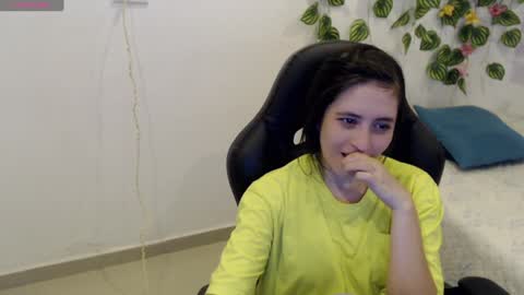 Tania  online show from 02-05-25, 05:20