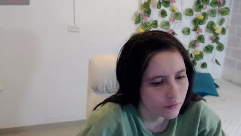 Tania  online show from 12-20-25, 02:46