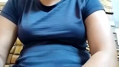 Snapshot of taniya_roy4628 chatting on 05-11-26, 02:28 taniya_roy4628 online show from 05-11-26, 02:28