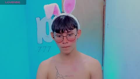 Snapshot of tanjiro_cute chatting on 05-14-26, 05:14 Andres online show from 05-14-26, 05:14