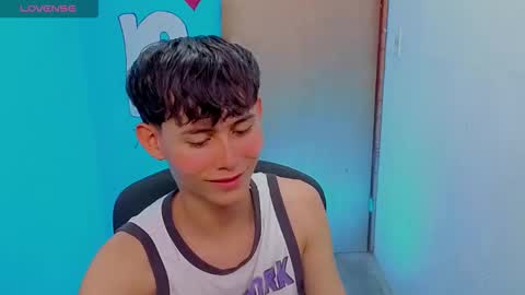 Snapshot of tanjiro_cute chatting on 05-15-26, 05:14 Andres online show from 05-15-26, 05:14