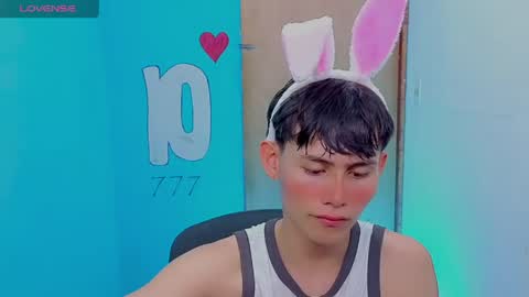 Snapshot of tanjiro_cute chatting on 05-16-26, 04:09 Andres online show from 05-16-26, 04:09
