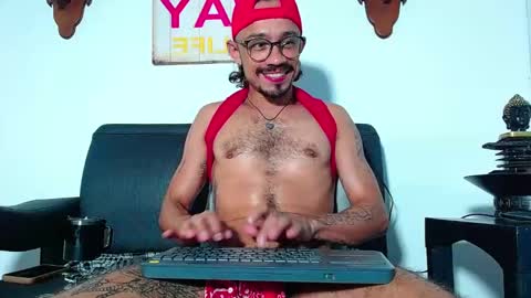 Snapshot of tanshabey chatting on 04-21-26, 01:42 tanshavey online show from 04-21-26, 01:42