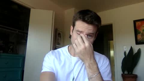 Dr. Love online show from 11-08-25, 03:12