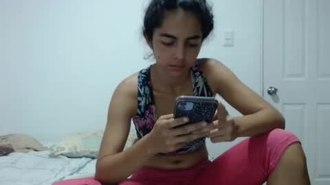 Snapshot of tantricroots chatting on 12-14-25, 12:10 Angeline Follow online show from 12-14-25, 12:10