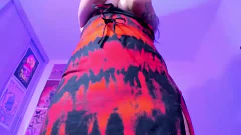 Snapshot of tara_hs chatting on 01-06-25, 02:25 online show from 01-06-25, 02:25