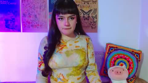 Snapshot of tara_hs chatting on 03-19-26, 02:26 online show from 03-19-26, 02:26