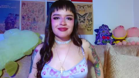 Snapshot of tara_hs chatting on 05-08-26, 12:49 online show from 05-08-26, 12:49