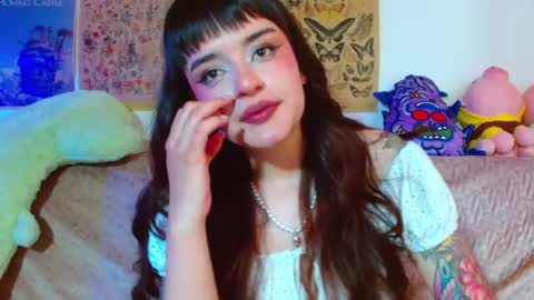 Snapshot of tara_hs chatting on 05-20-26, 01:50 online show from 05-20-26, 01:50