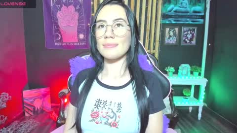 Snapshot of tara_joi chatting on 01-16-25, 10:12 Tara online show from 01-16-25, 10:12