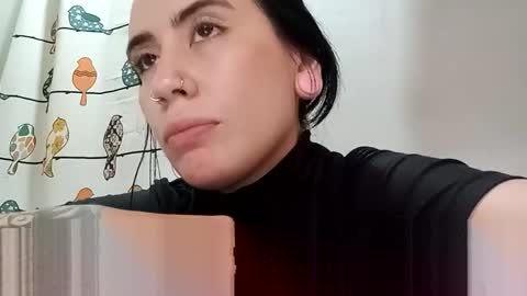 Snapshot of tara_joi chatting on 05-11-26, 10:18 Tara online show from 05-11-26, 10:18
