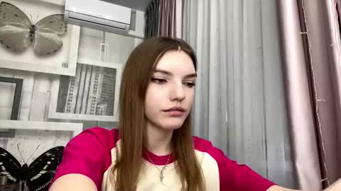 Mia online show from 03-11-26, 02:56