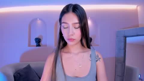 Snapshot of taralawrence chatting on 01-15-26, 03:11 Tara Lawrence online show from 01-15-26, 03:11