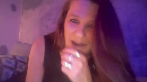 Snapshot of taralynn7136 chatting on 12-07-24, 07:38 tara lynn online show from 12-07-24, 07:38