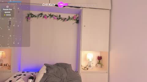  T A R A  online show from 11-02-25, 04:04