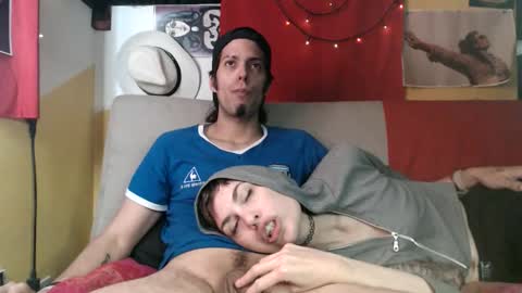 T  J   online show from 04-25-26, 07:33