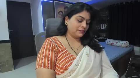Snapshot of tarivishu23 chatting on 12-03-24, 12:46 tarivishu23 online show from 12-03-24, 12:46