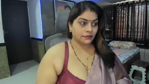 Snapshot of tarivishu23 chatting on 01-12-25, 04:52 tarivishu23 online show from 01-12-25, 04:52